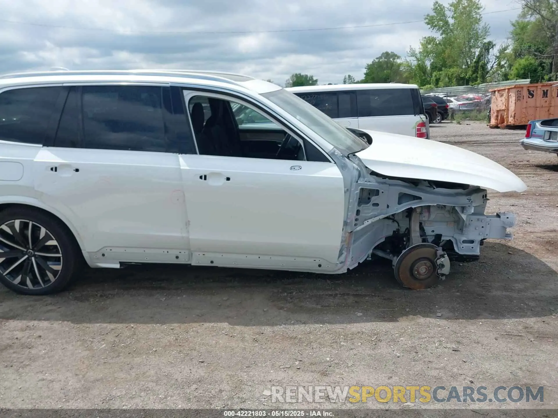 13 Photograph of a damaged car YV4062PB8S1351721 VOLVO XC90 2025