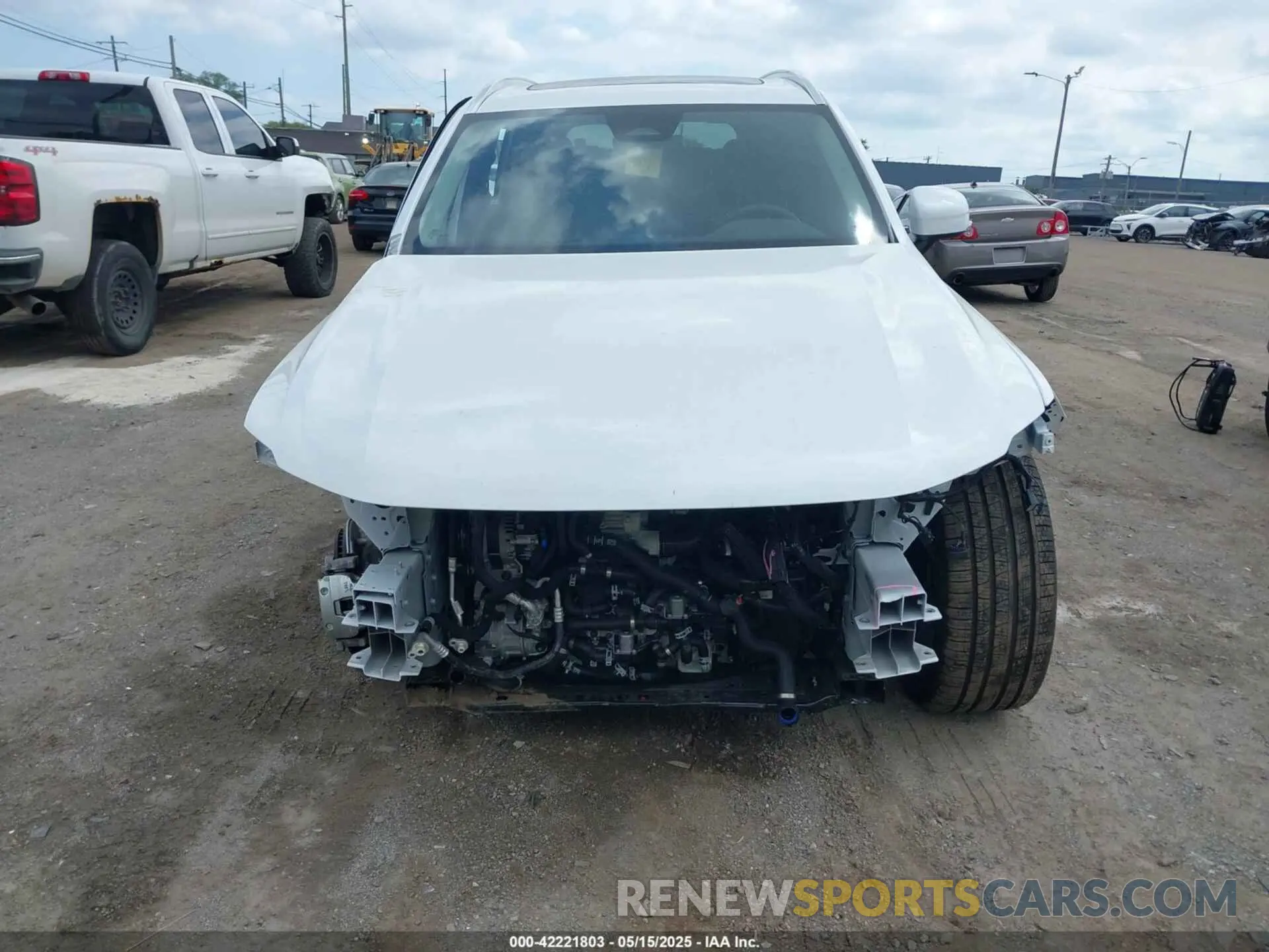 6 Photograph of a damaged car YV4062PB8S1351721 VOLVO XC90 2025