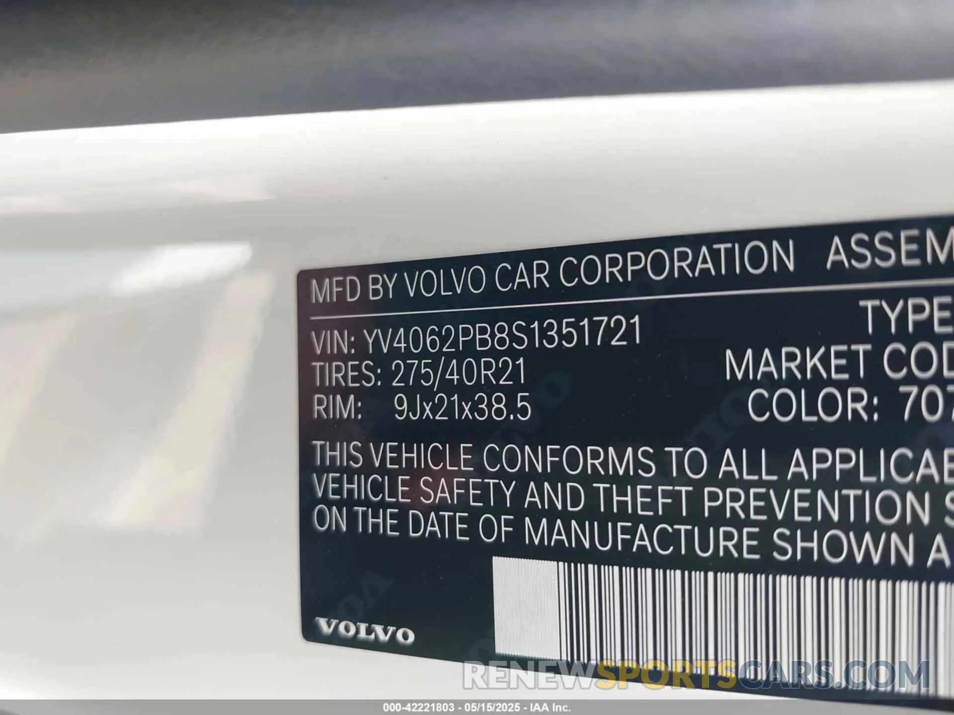 9 Photograph of a damaged car YV4062PB8S1351721 VOLVO XC90 2025
