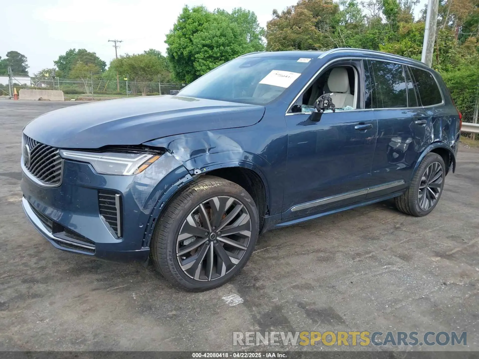 6 Photograph of a damaged car YV4062PG4S1349248 VOLVO XC90 2025