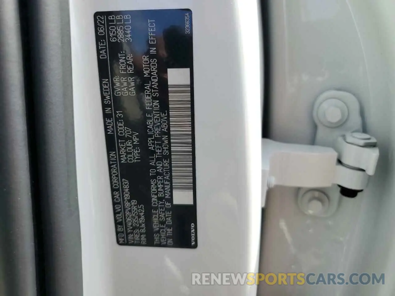 13 Photograph of a damaged car YV4062PV8P1904837 VOLVO XC90 CORE 2023