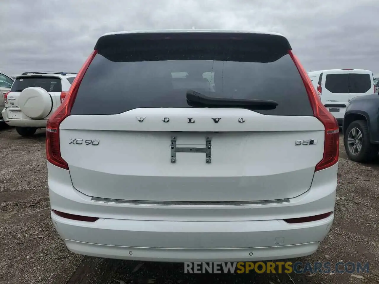 6 Photograph of a damaged car YV4L12PV1P1964762 VOLVO XC90 CORE 2023