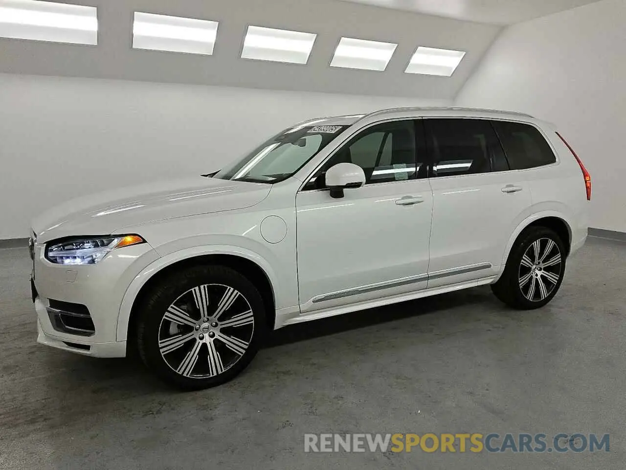 1 Photograph of a damaged car YV4H60CK6R1257389 VOLVO XC90 CORE 2024
