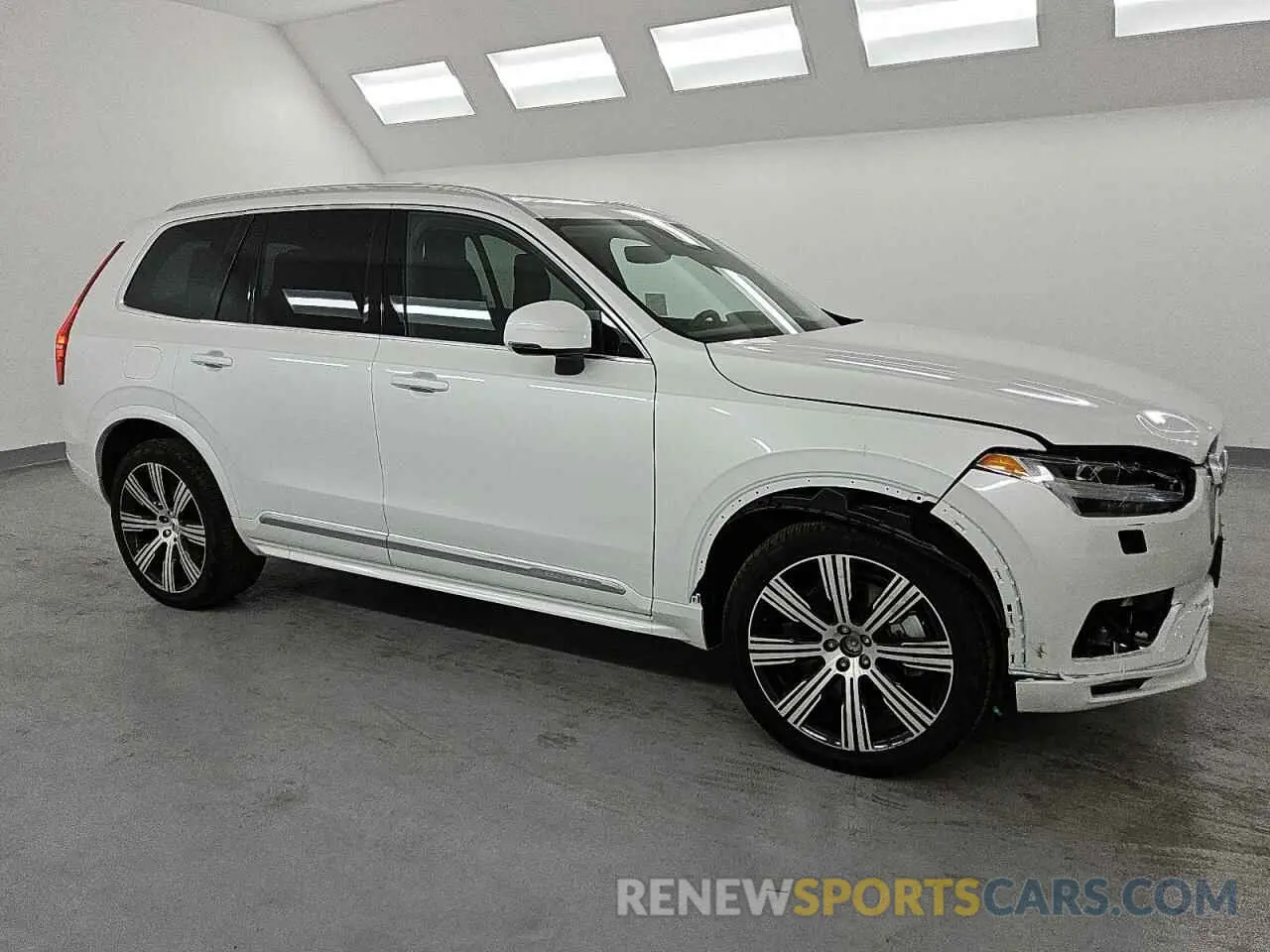 4 Photograph of a damaged car YV4H60CK6R1257389 VOLVO XC90 CORE 2024