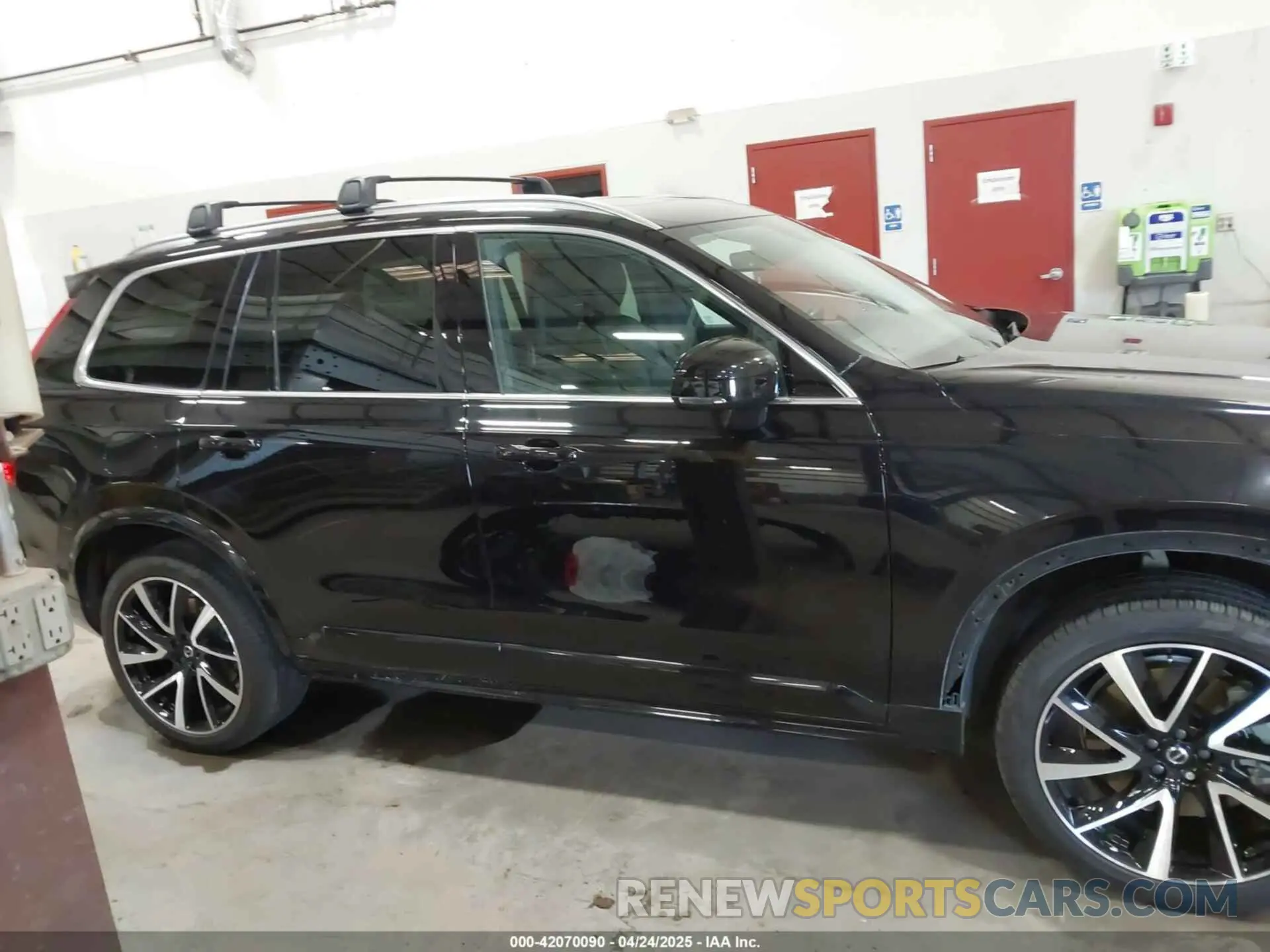 14 Photograph of a damaged car YV4BR00K9L1594955 VOLVO XC90 HYBRID 2020