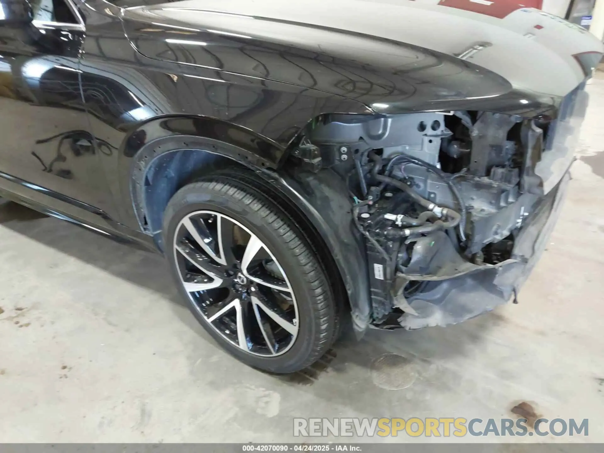 19 Photograph of a damaged car YV4BR00K9L1594955 VOLVO XC90 HYBRID 2020