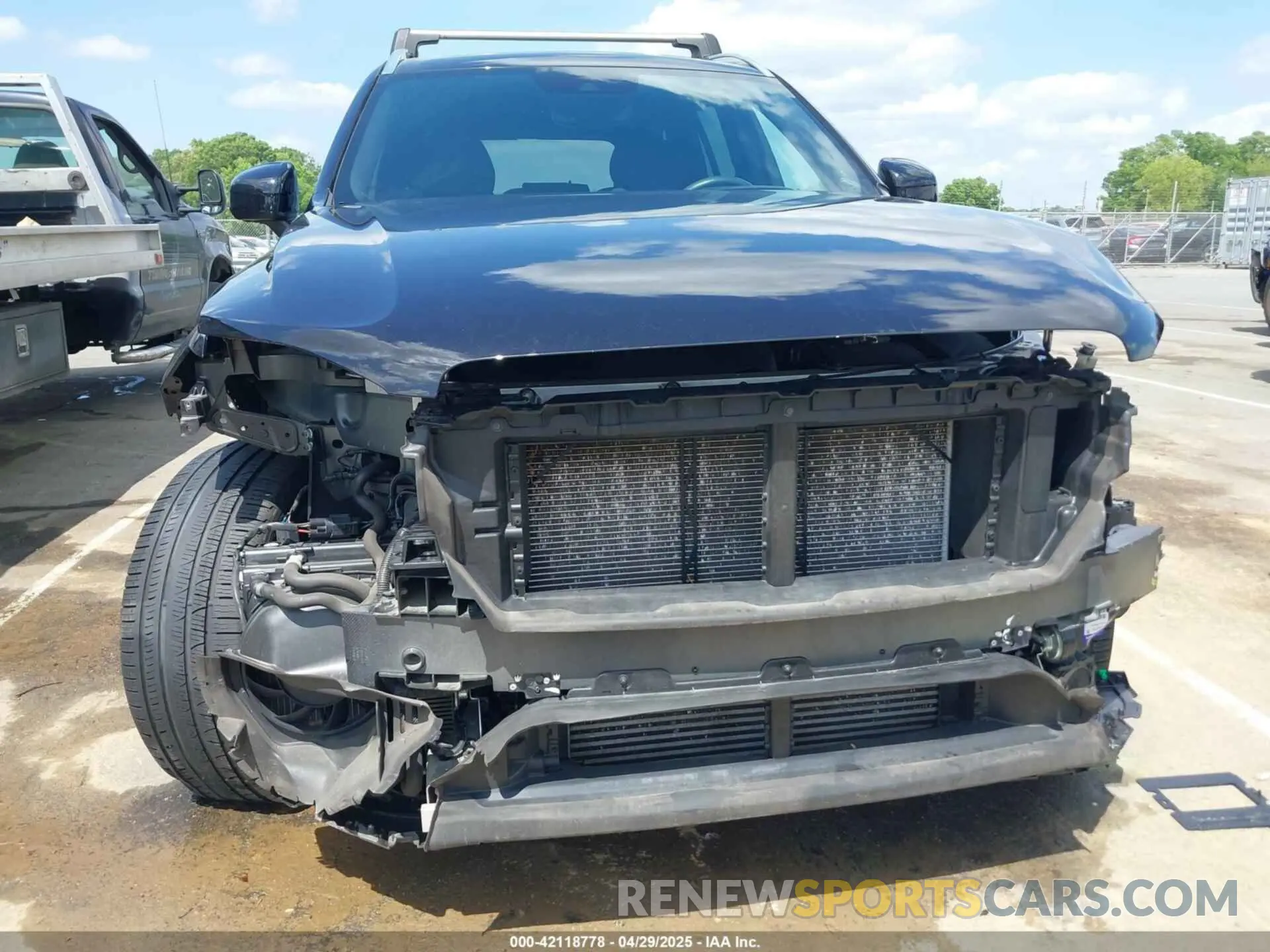 6 Photograph of a damaged car YV4BR0CL2L1619943 VOLVO XC90 HYBRID 2020