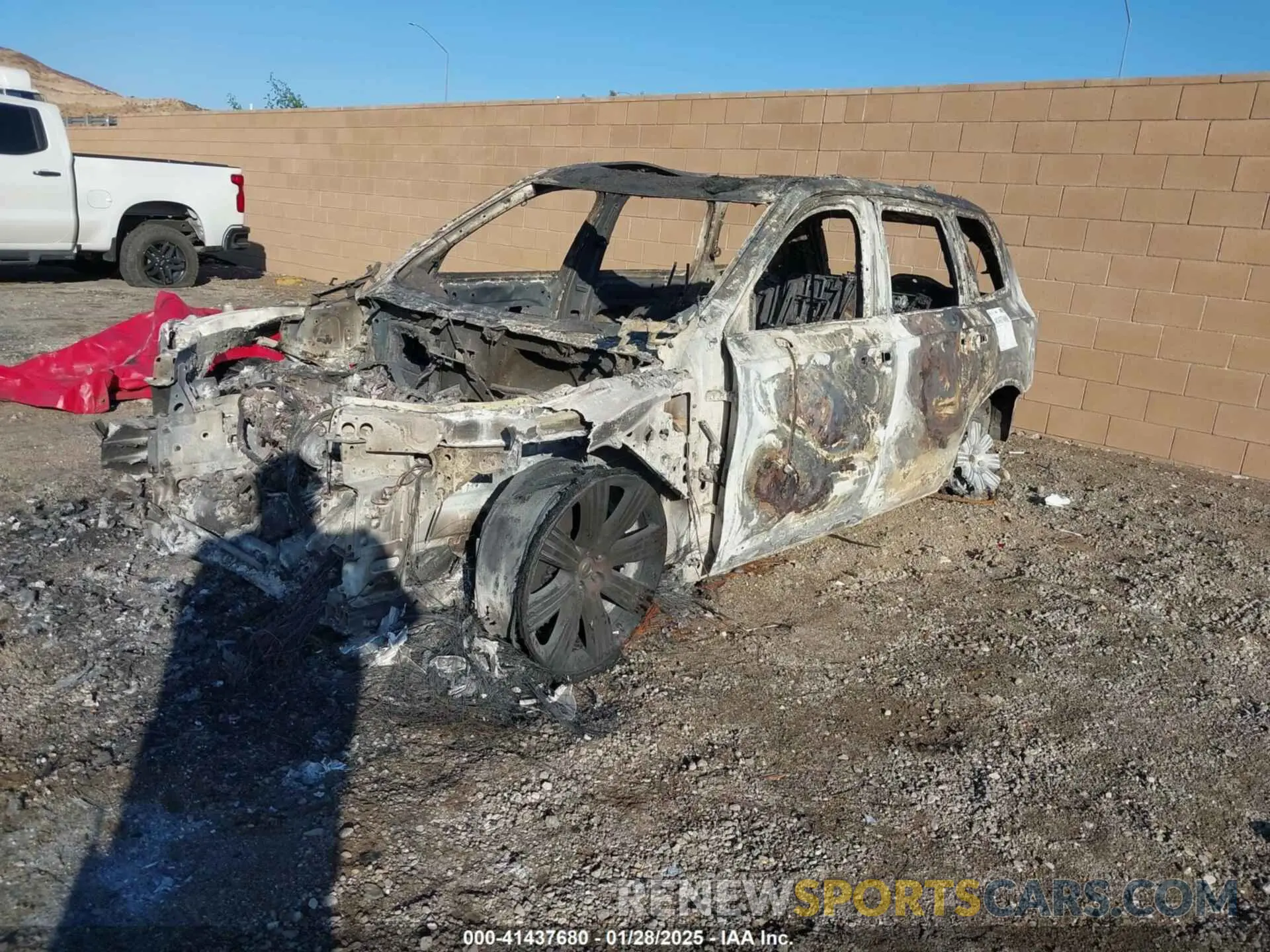 2 Photograph of a damaged car YV4BR0CL4L1586881 VOLVO XC90 HYBRID 2020