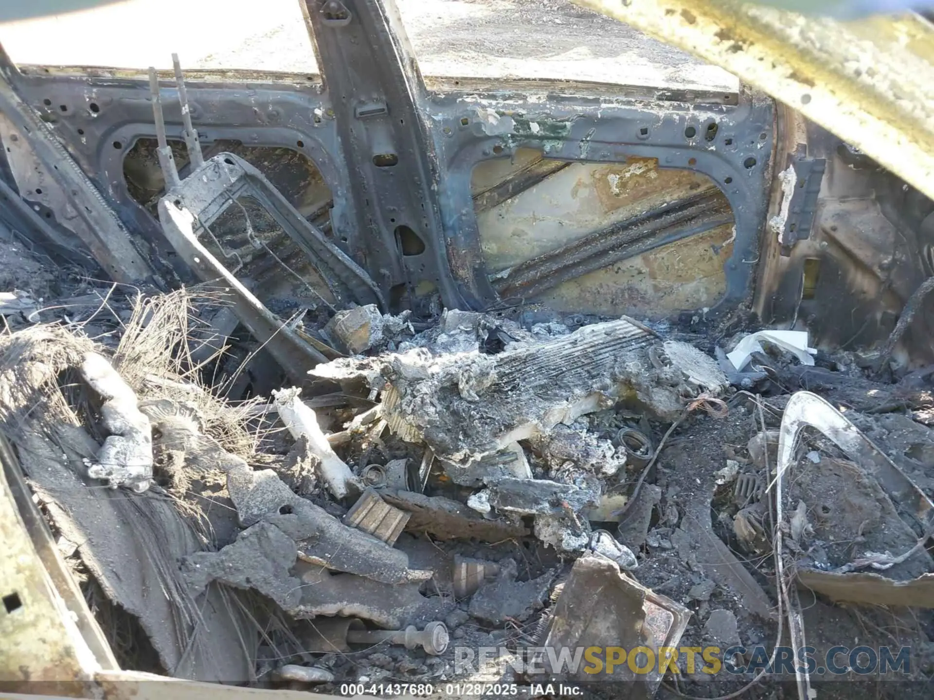 5 Photograph of a damaged car YV4BR0CL4L1586881 VOLVO XC90 HYBRID 2020