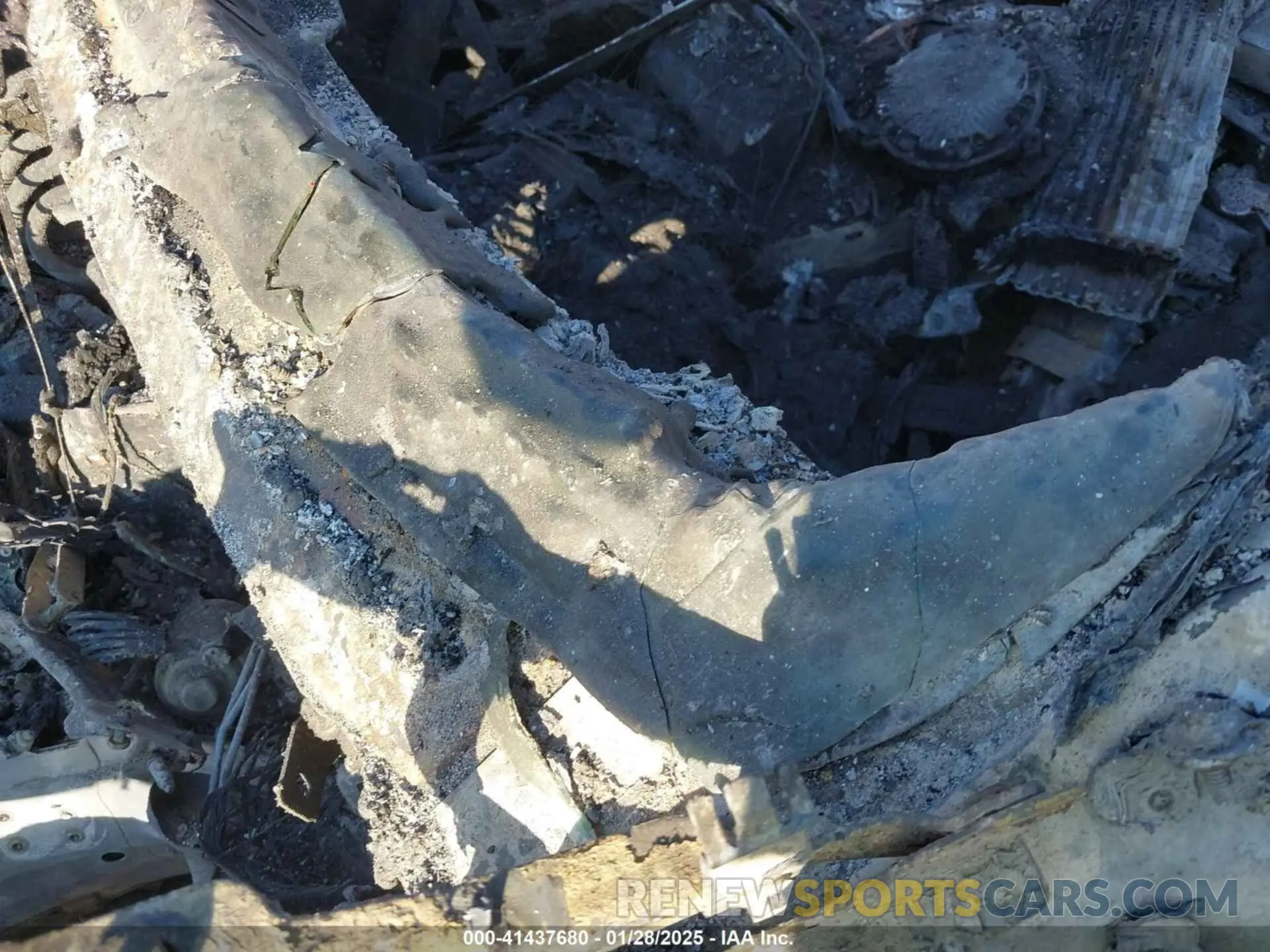 9 Photograph of a damaged car YV4BR0CL4L1586881 VOLVO XC90 HYBRID 2020