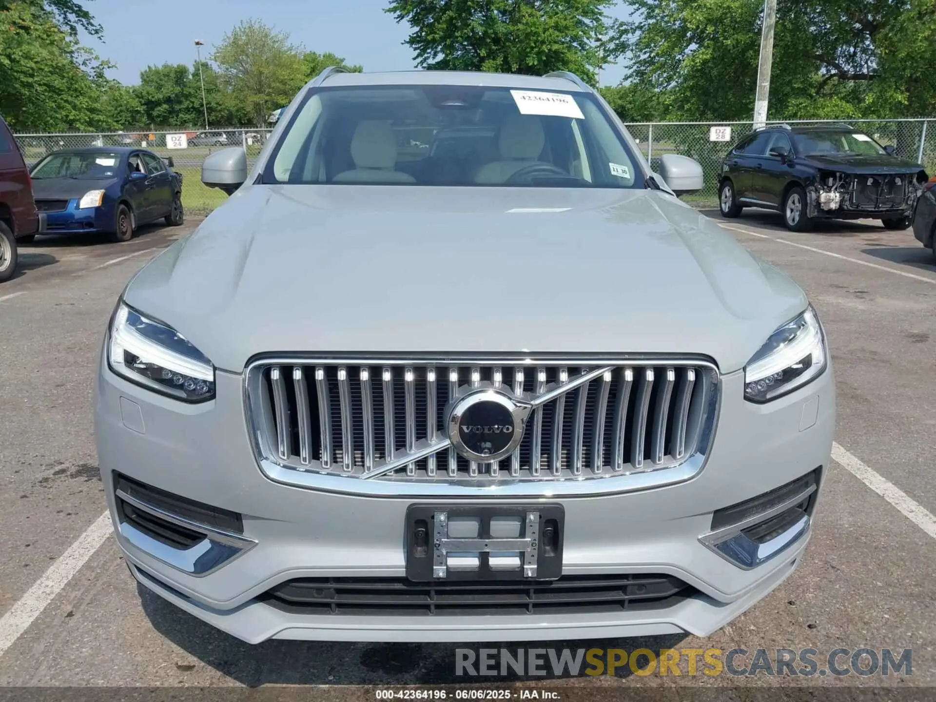 12 Photograph of a damaged car YV4H60JF9S1294190 VOLVO XC90 PLUG-IN HYBRID 2025