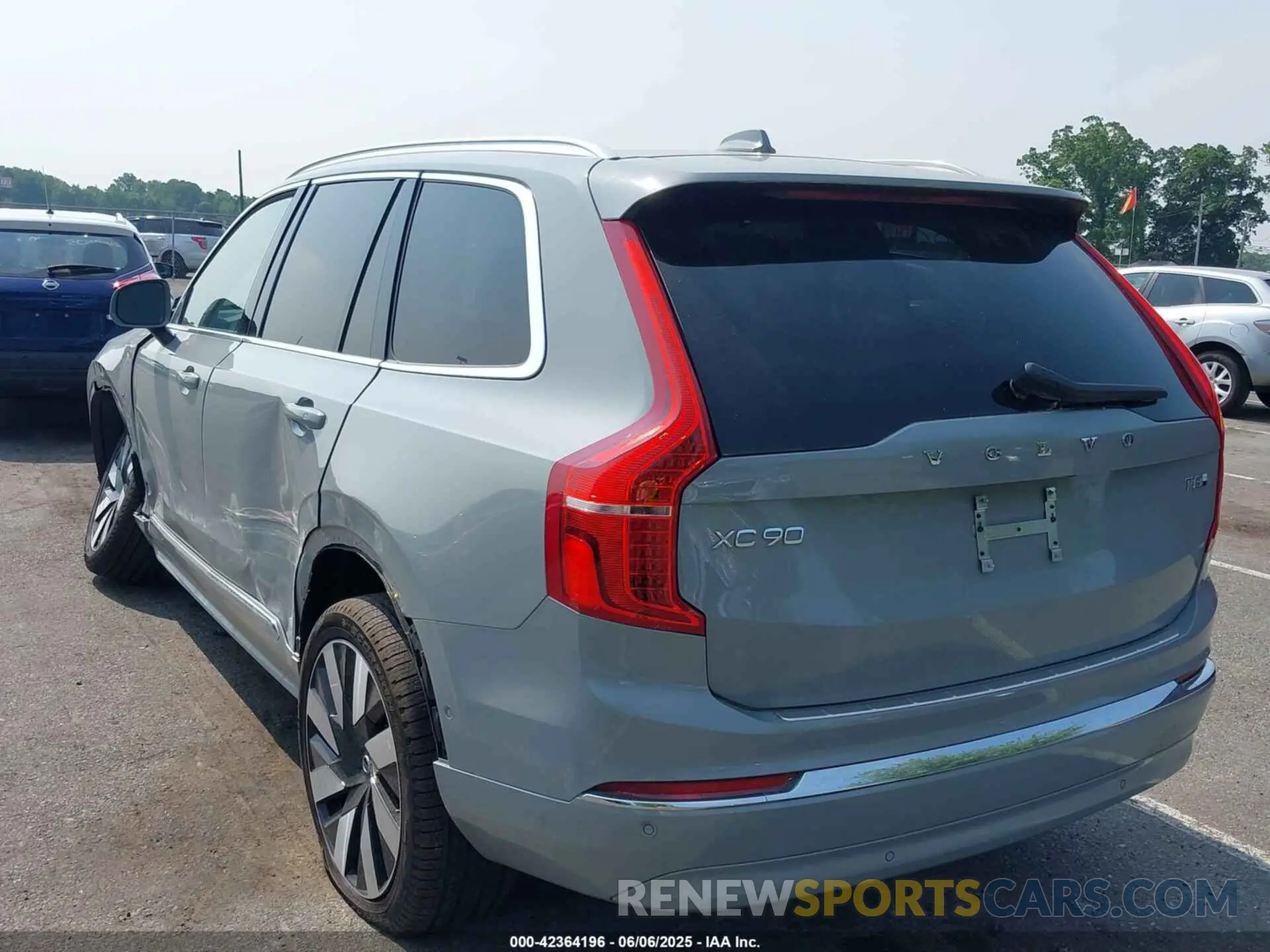 3 Photograph of a damaged car YV4H60JF9S1294190 VOLVO XC90 PLUG-IN HYBRID 2025