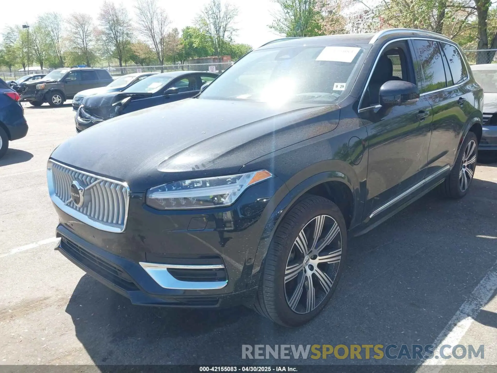 2 Photograph of a damaged car YV4H60PF4S1305975 VOLVO XC90 PLUG-IN HYBRID 2025
