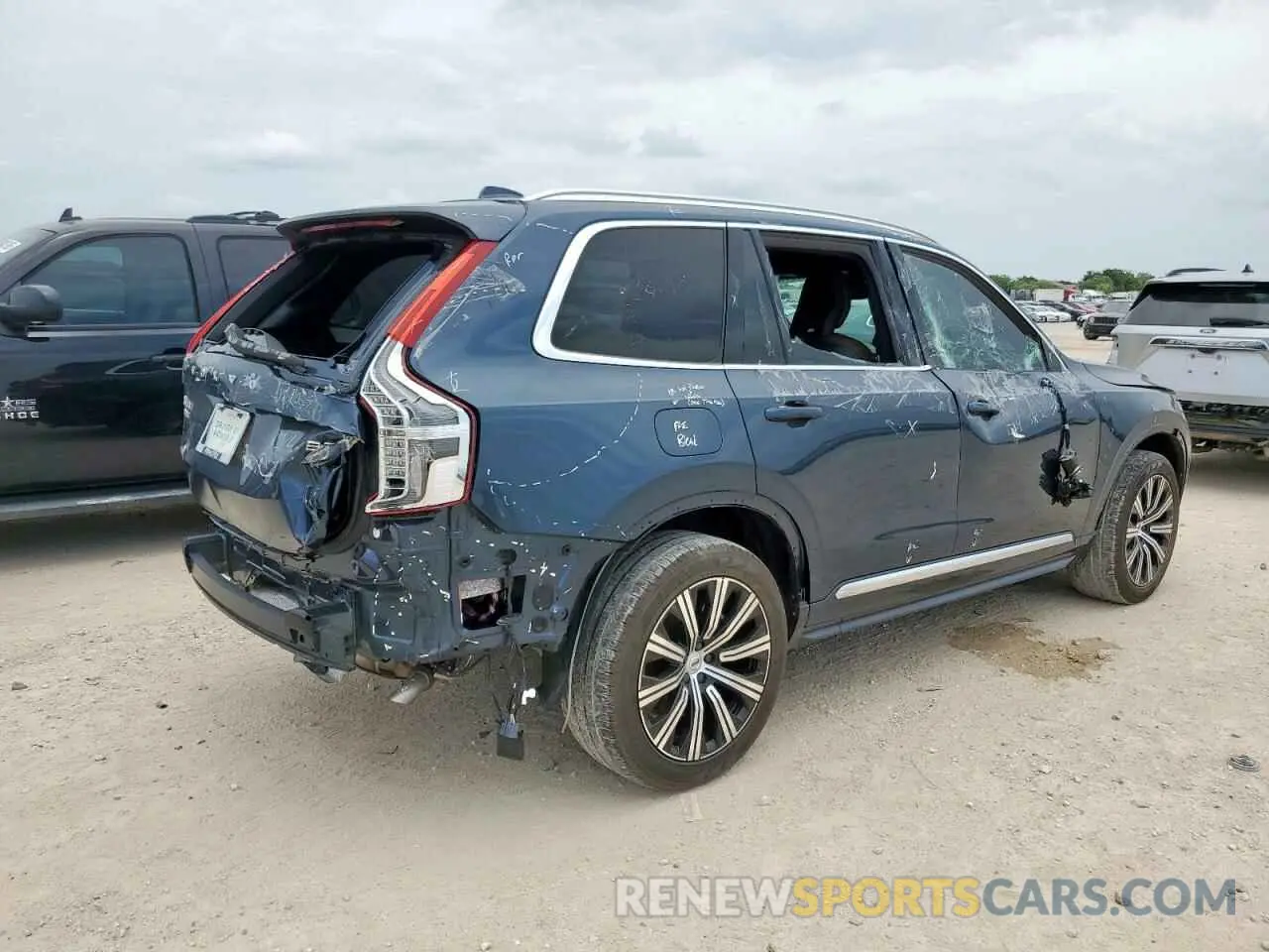 3 Photograph of a damaged car YV4L12PN3P1953889 VOLVO XC90 PLUS 2023