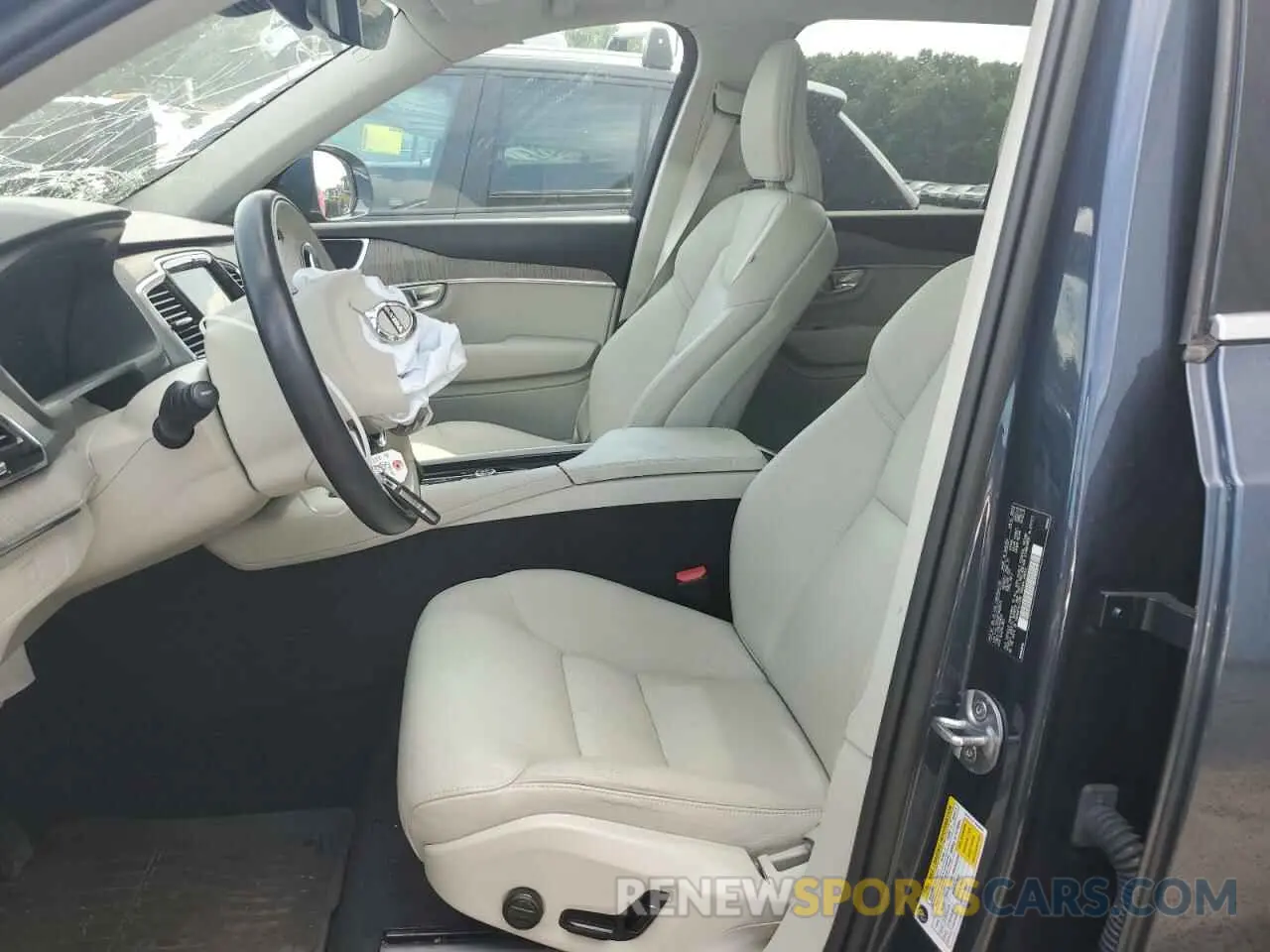 7 Photograph of a damaged car YV4L12PN5P1929075 VOLVO XC90 PLUS 2023
