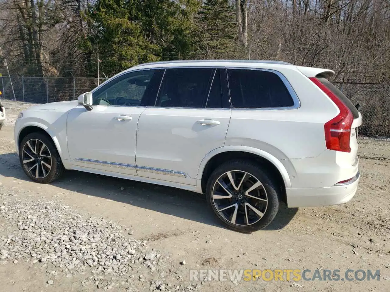 2 Photograph of a damaged car YV4062JE4R1154350 VOLVO XC90 PLUS 2024