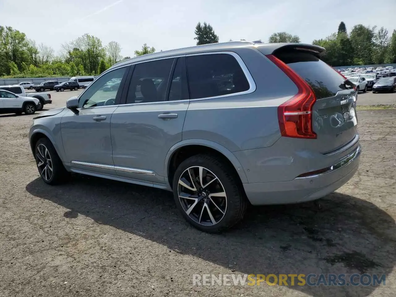 2 Photograph of a damaged car YV4062JE6R1181548 VOLVO XC90 PLUS 2024