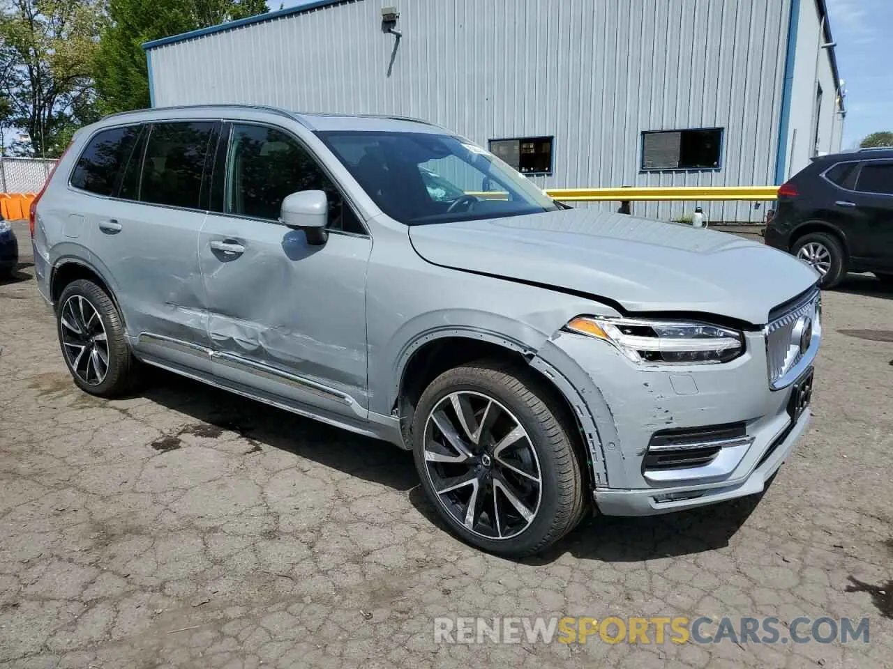 4 Photograph of a damaged car YV4062JE6R1181548 VOLVO XC90 PLUS 2024