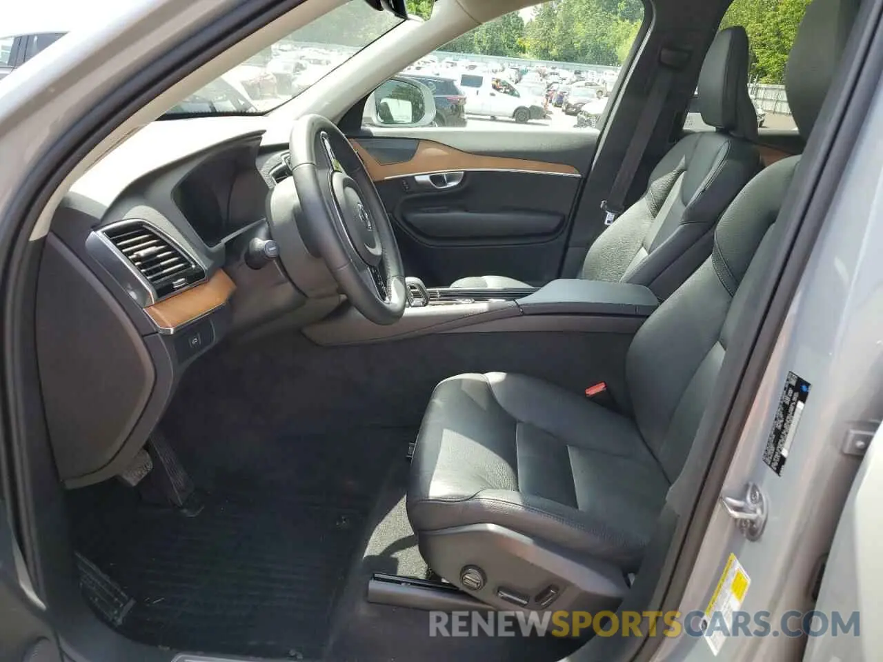 7 Photograph of a damaged car YV4062JE6R1181548 VOLVO XC90 PLUS 2024