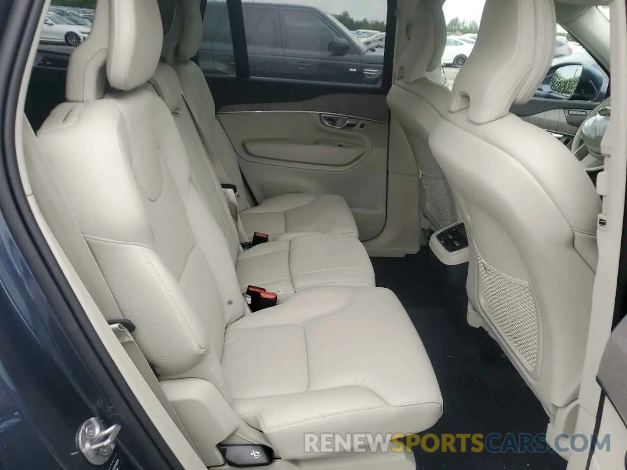 11 Photograph of a damaged car YV4062PE4R1246095 VOLVO XC90 PLUS 2024