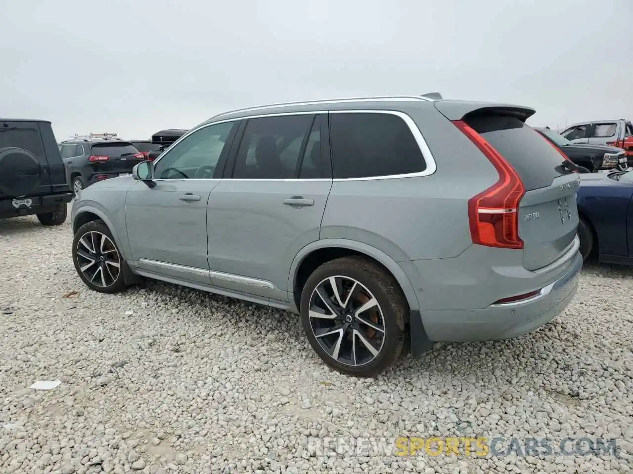 2 Photograph of a damaged car YV4062PE7R1173692 VOLVO XC90 PLUS 2024