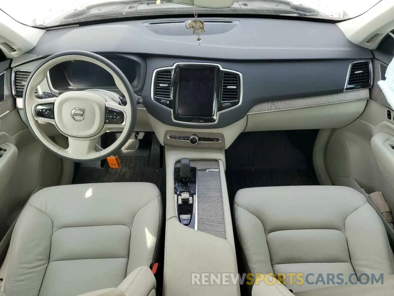 8 Photograph of a damaged car YV4062PE8R1164676 VOLVO XC90 PLUS 2024