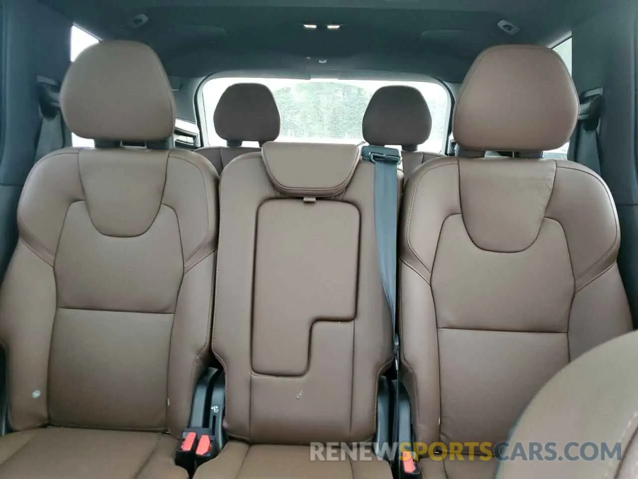 10 Photograph of a damaged car YV4062PE9R1169336 VOLVO XC90 PLUS 2024