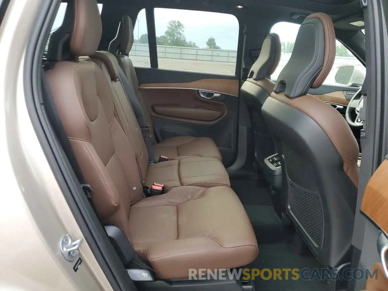 11 Photograph of a damaged car YV4062PE9R1169336 VOLVO XC90 PLUS 2024