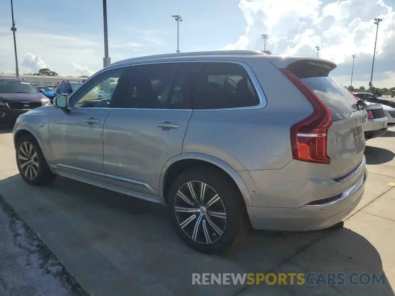 2 Photograph of a damaged car YV4062PEXR1184394 VOLVO XC90 PLUS 2024