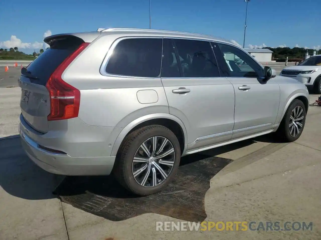 3 Photograph of a damaged car YV4062PEXR1184394 VOLVO XC90 PLUS 2024