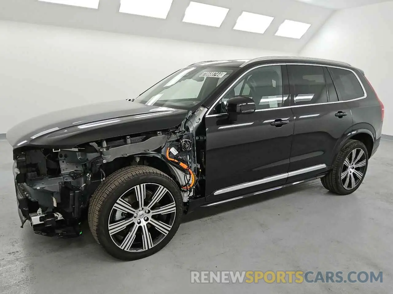 1 Photograph of a damaged car YV4H60CE4R1258471 VOLVO XC90 PLUS 2024