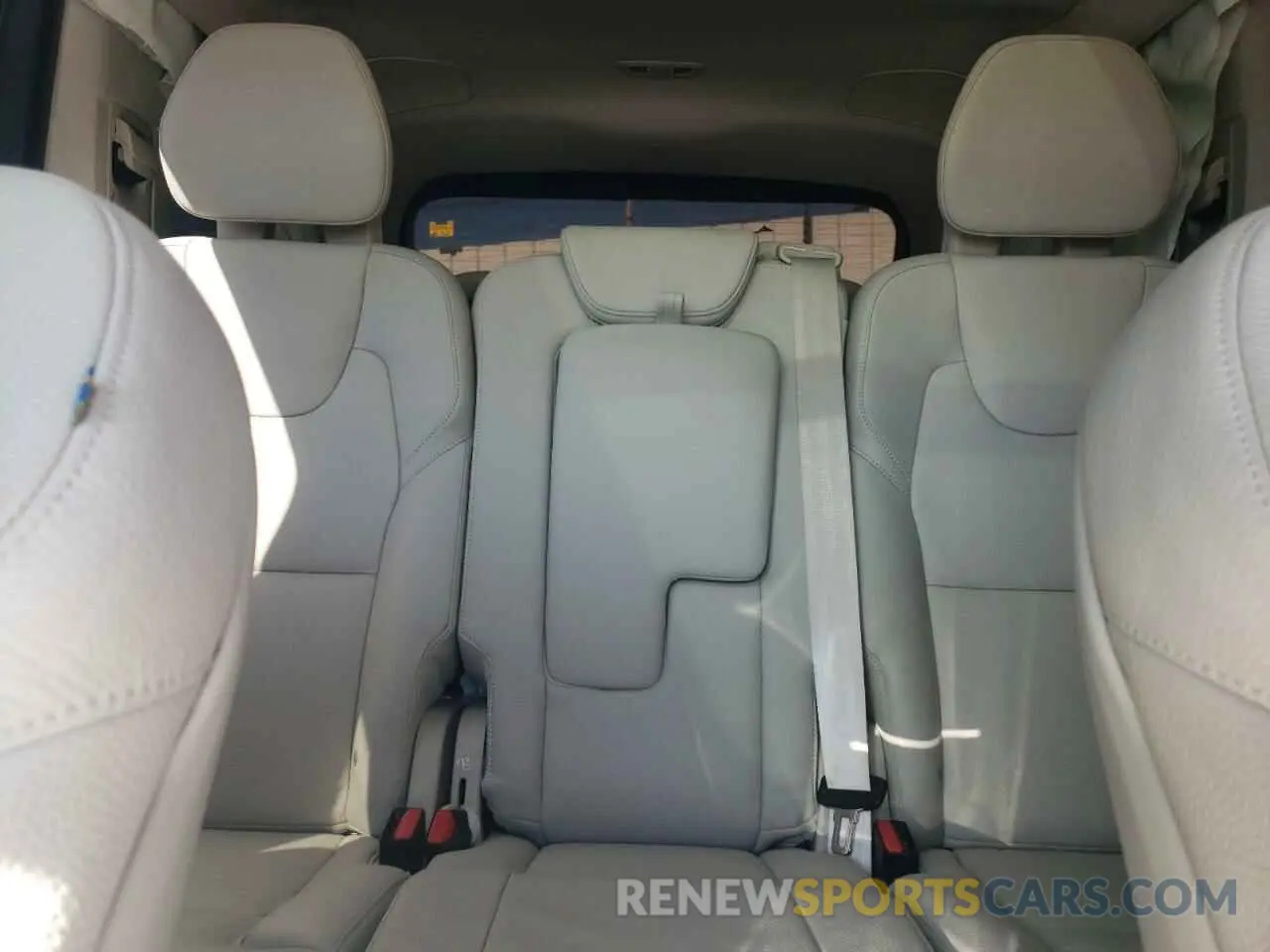 10 Photograph of a damaged car YV4H60CE7R1228591 VOLVO XC90 PLUS 2024