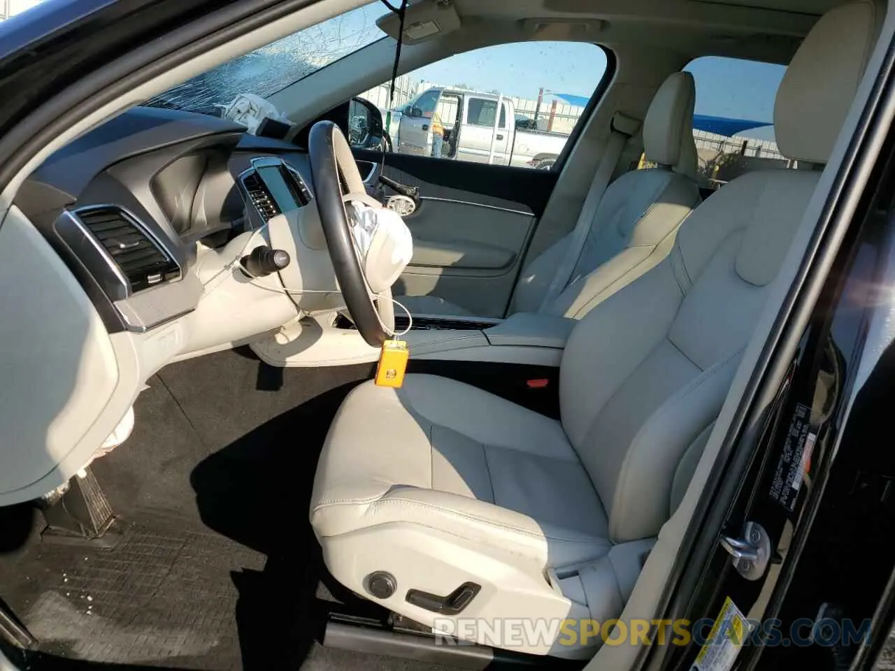7 Photograph of a damaged car YV4H60CE9R1253590 VOLVO XC90 PLUS 2024