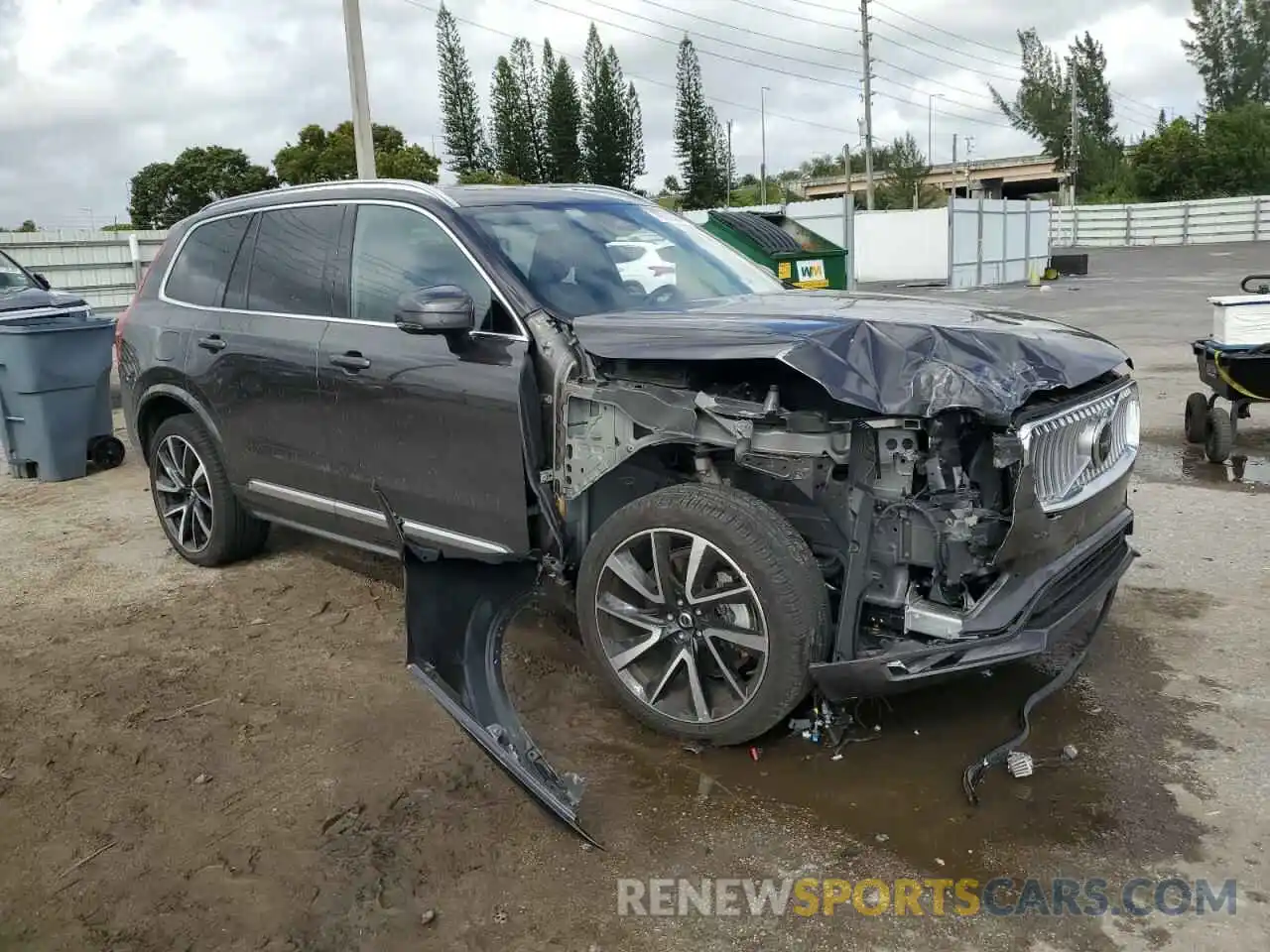 4 Photograph of a damaged car YV4L12PE0R1190412 VOLVO XC90 PLUS 2024