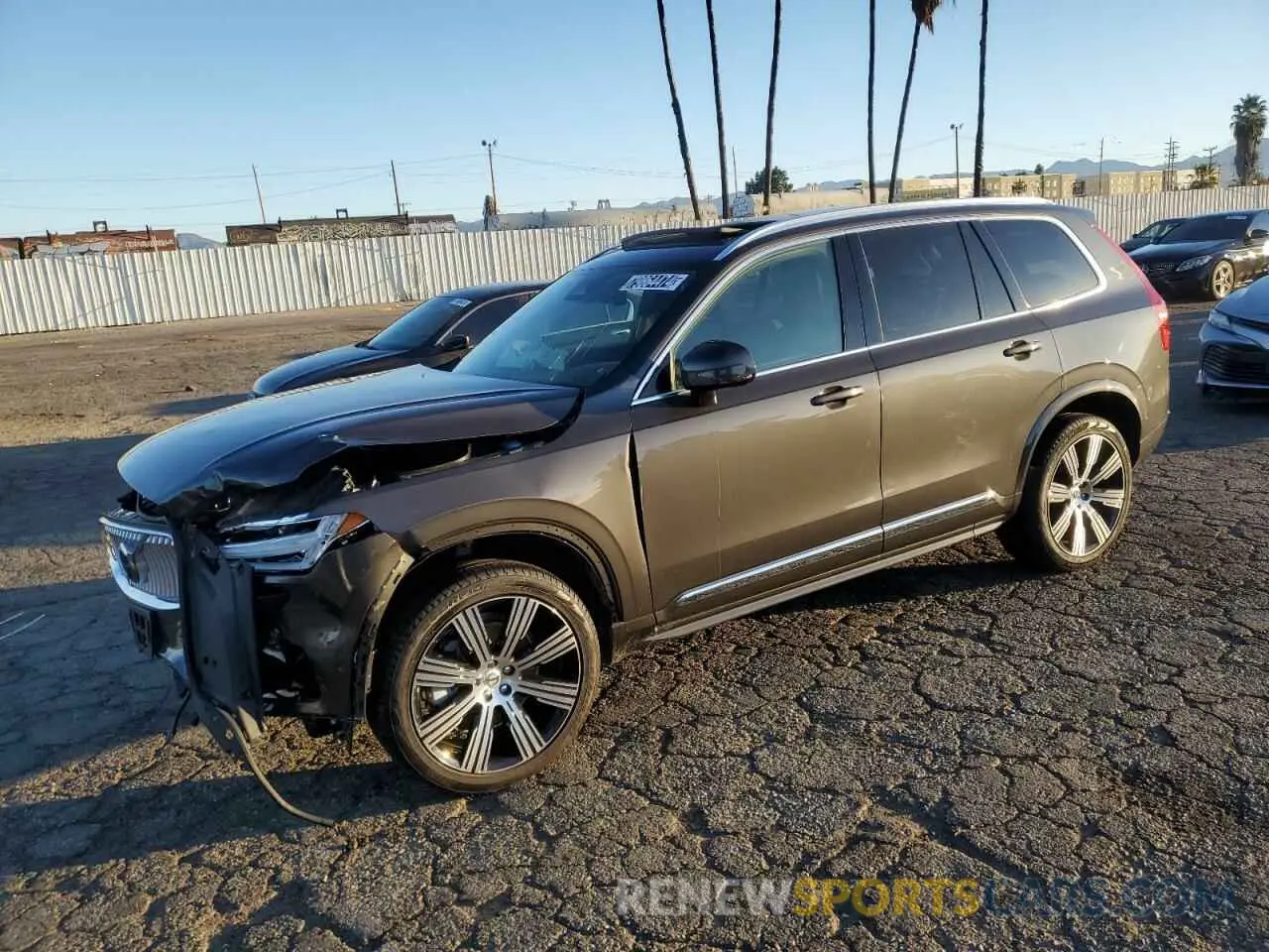1 Photograph of a damaged car YV4L12PE1R1235535 VOLVO XC90 PLUS 2024
