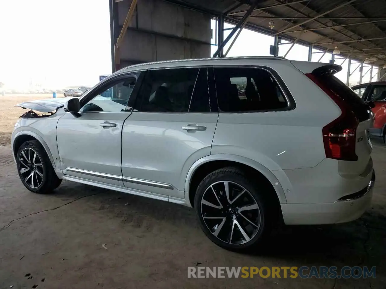 2 Photograph of a damaged car YV4L12PE1R1238256 VOLVO XC90 PLUS 2024