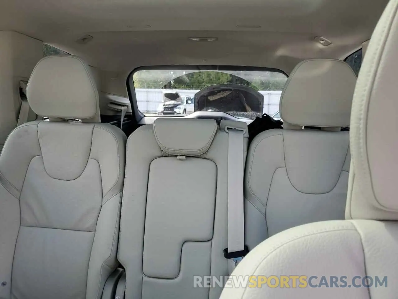 10 Photograph of a damaged car YV4L12PE1R1239942 VOLVO XC90 PLUS 2024