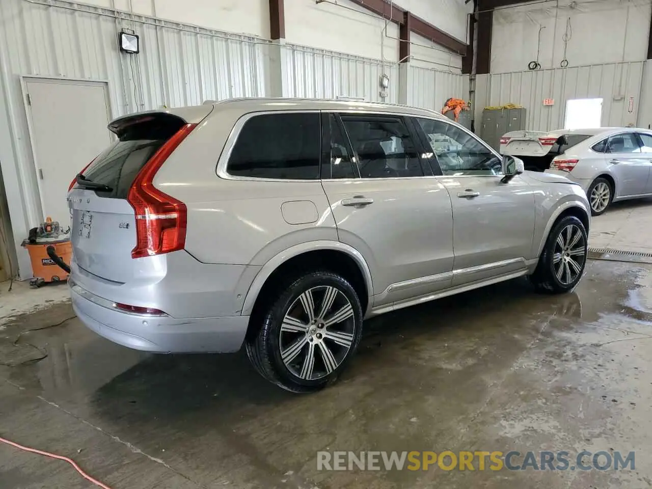 3 Photograph of a damaged car YV4L12PE2R1235950 VOLVO XC90 PLUS 2024