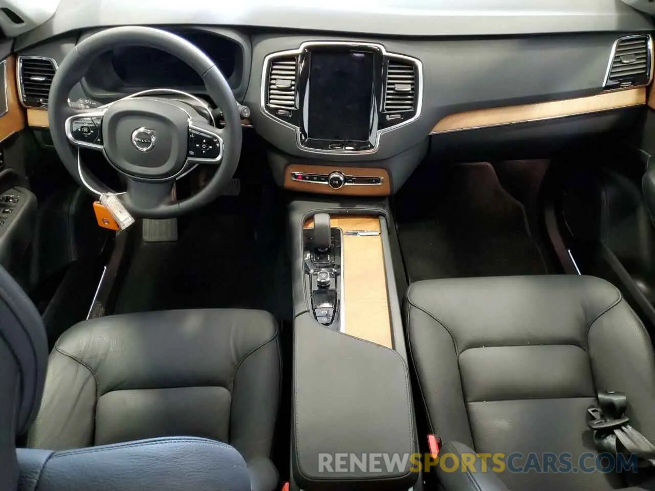 8 Photograph of a damaged car YV4L12PE2R1235950 VOLVO XC90 PLUS 2024