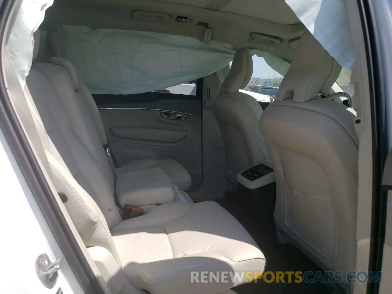 11 Photograph of a damaged car YV4062PEXS1335353 VOLVO XC90 PLUS 2025