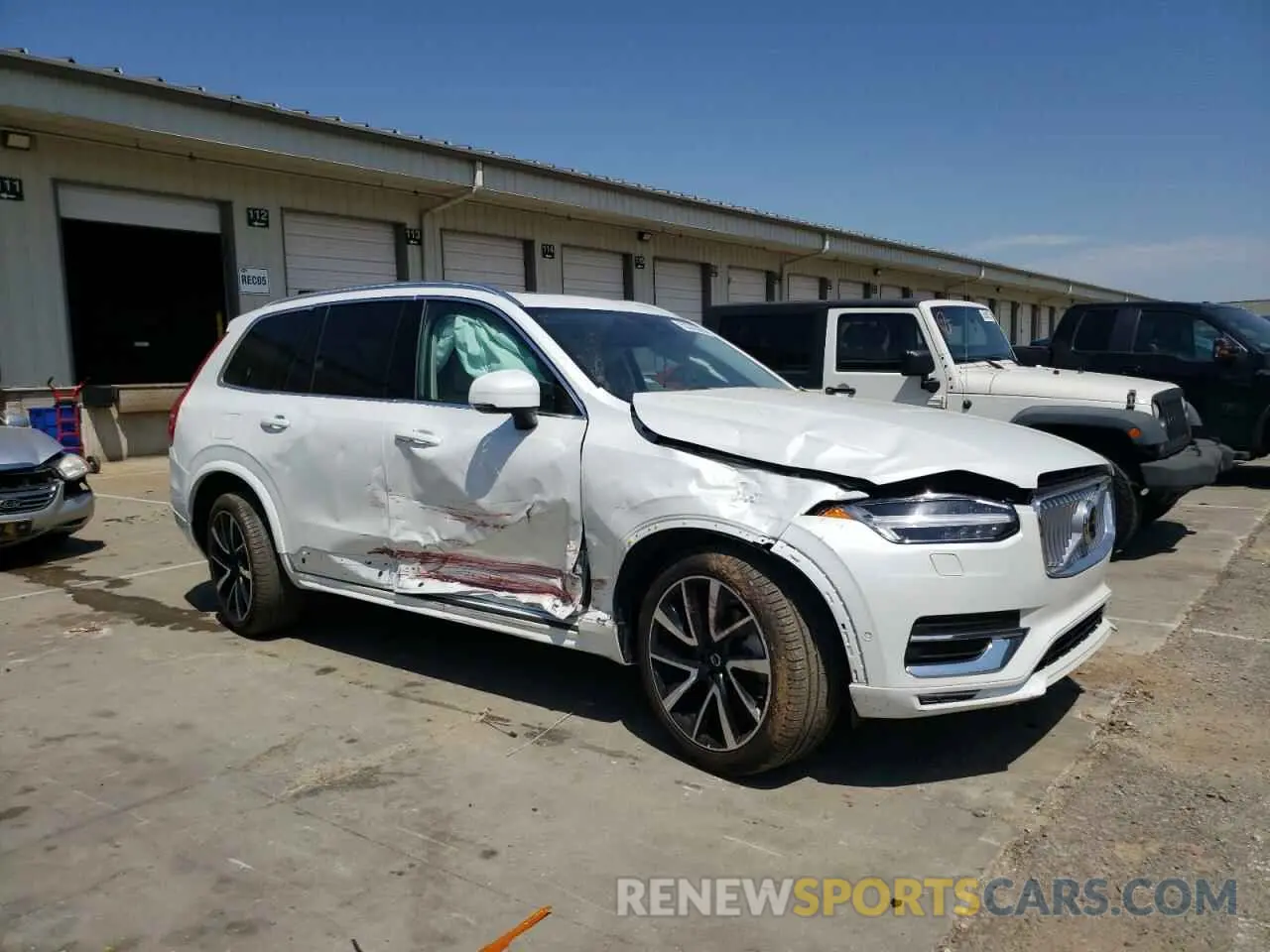 4 Photograph of a damaged car YV4062PEXS1335353 VOLVO XC90 PLUS 2025