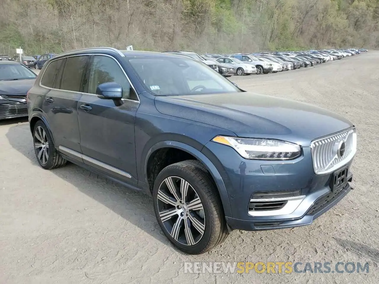 4 Photograph of a damaged car YV4H60PE3S1340885 VOLVO XC90 PLUS 2025
