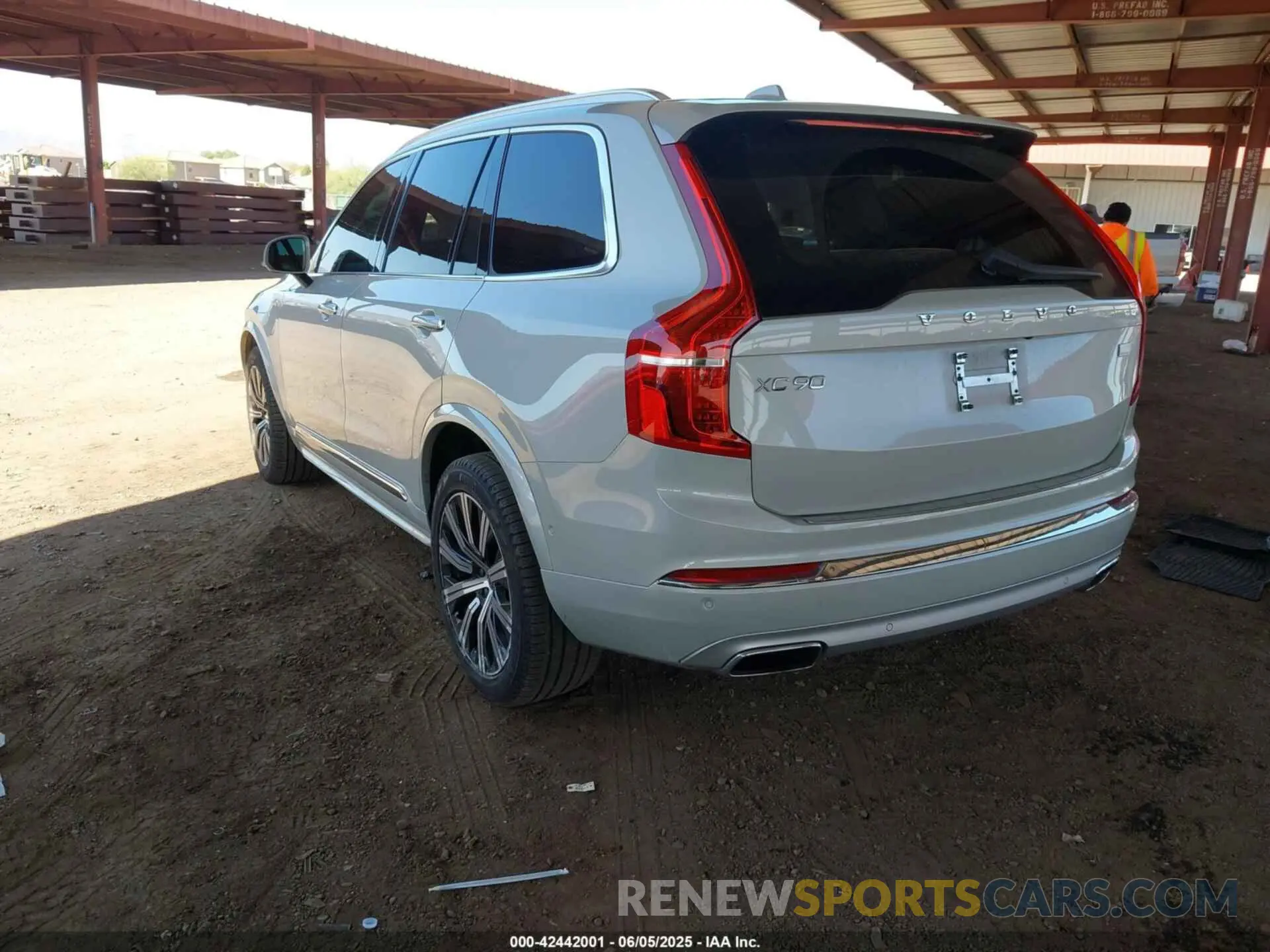 3 Photograph of a damaged car YV4BR00L0M1738323 VOLVO XC90 RECHARGE PLUG-IN HYBRID 2021