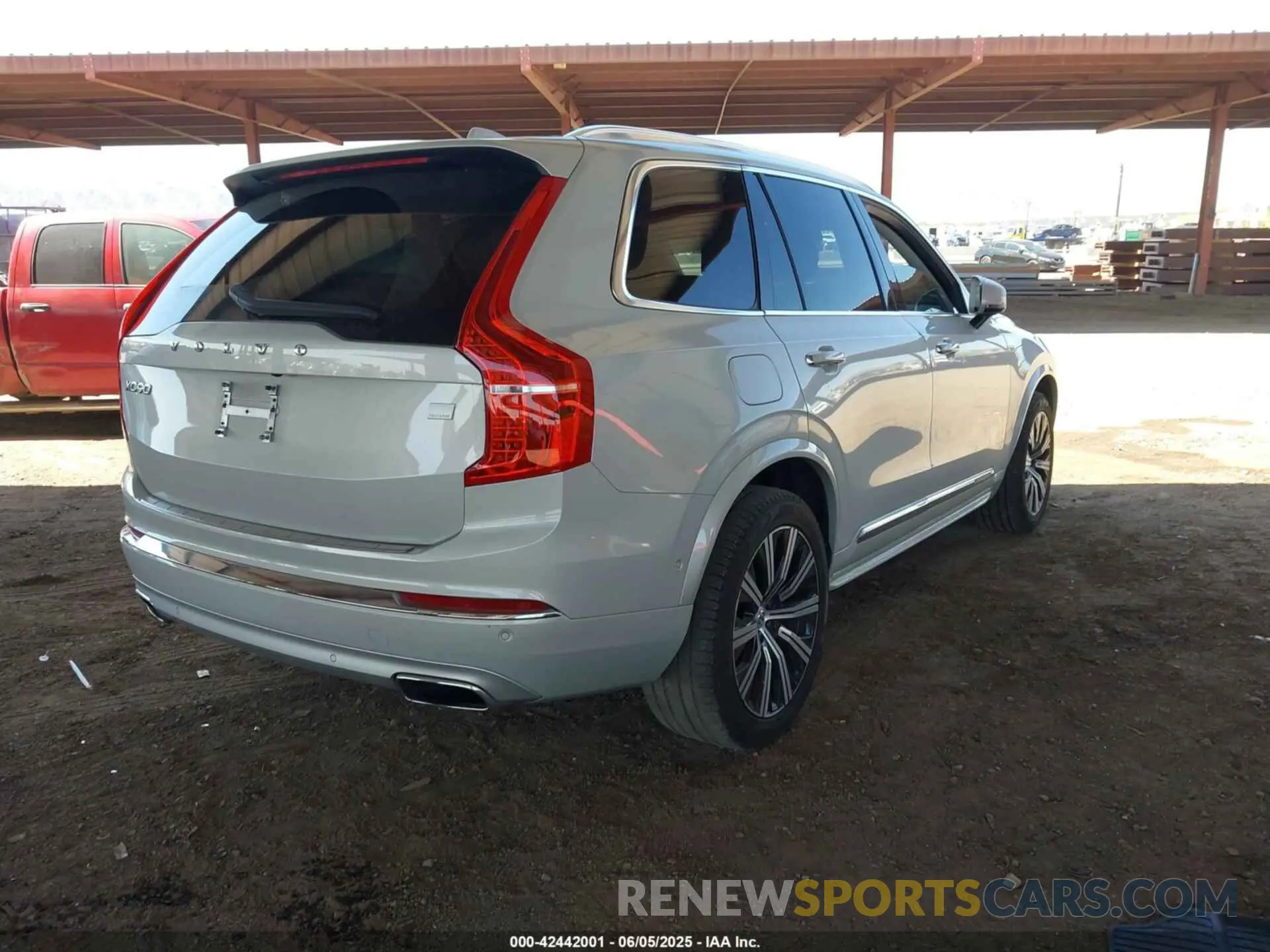 4 Photograph of a damaged car YV4BR00L0M1738323 VOLVO XC90 RECHARGE PLUG-IN HYBRID 2021