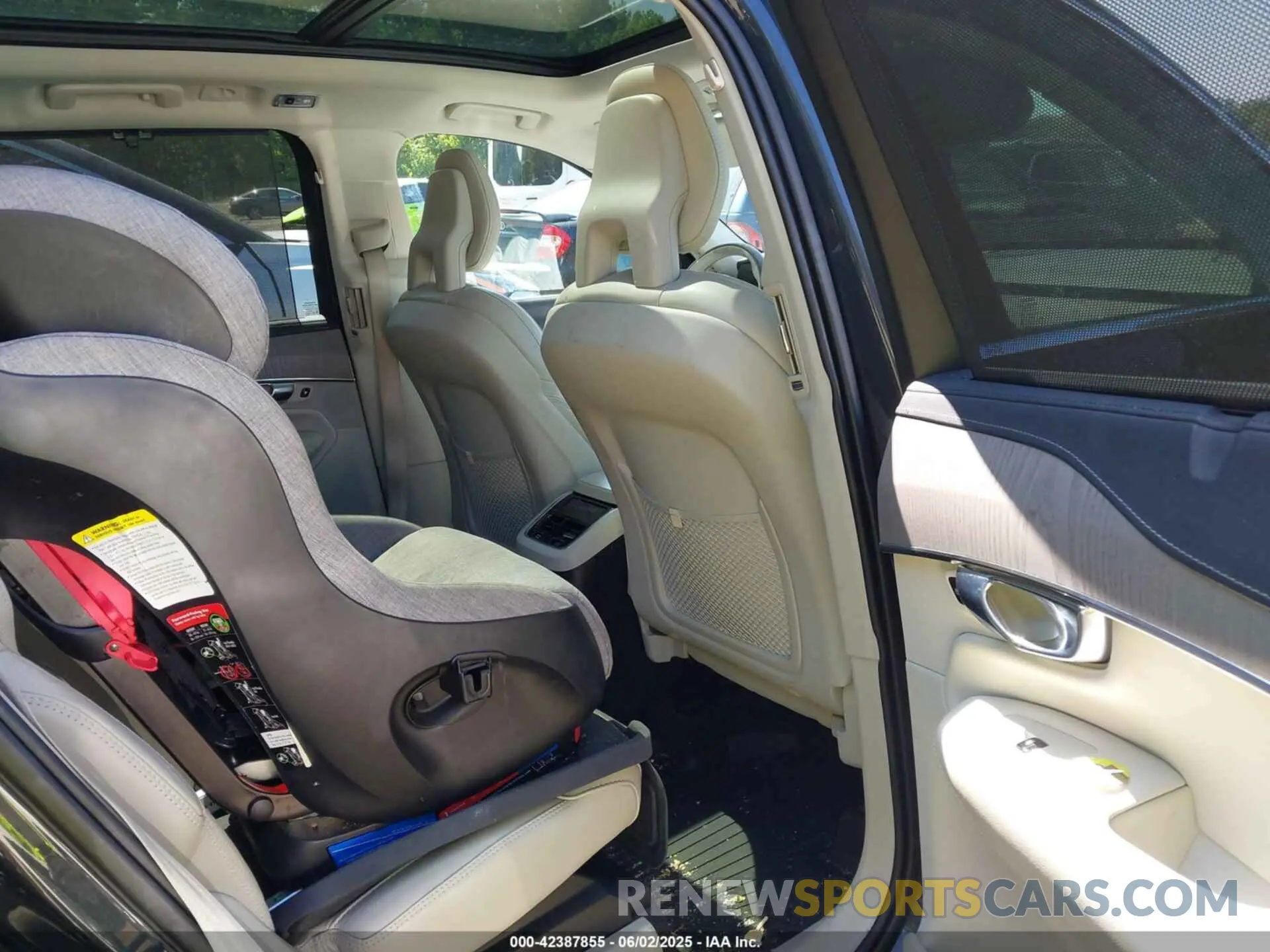 8 Photograph of a damaged car YV4BR00L4M1698473 VOLVO XC90 RECHARGE PLUG-IN HYBRID 2021