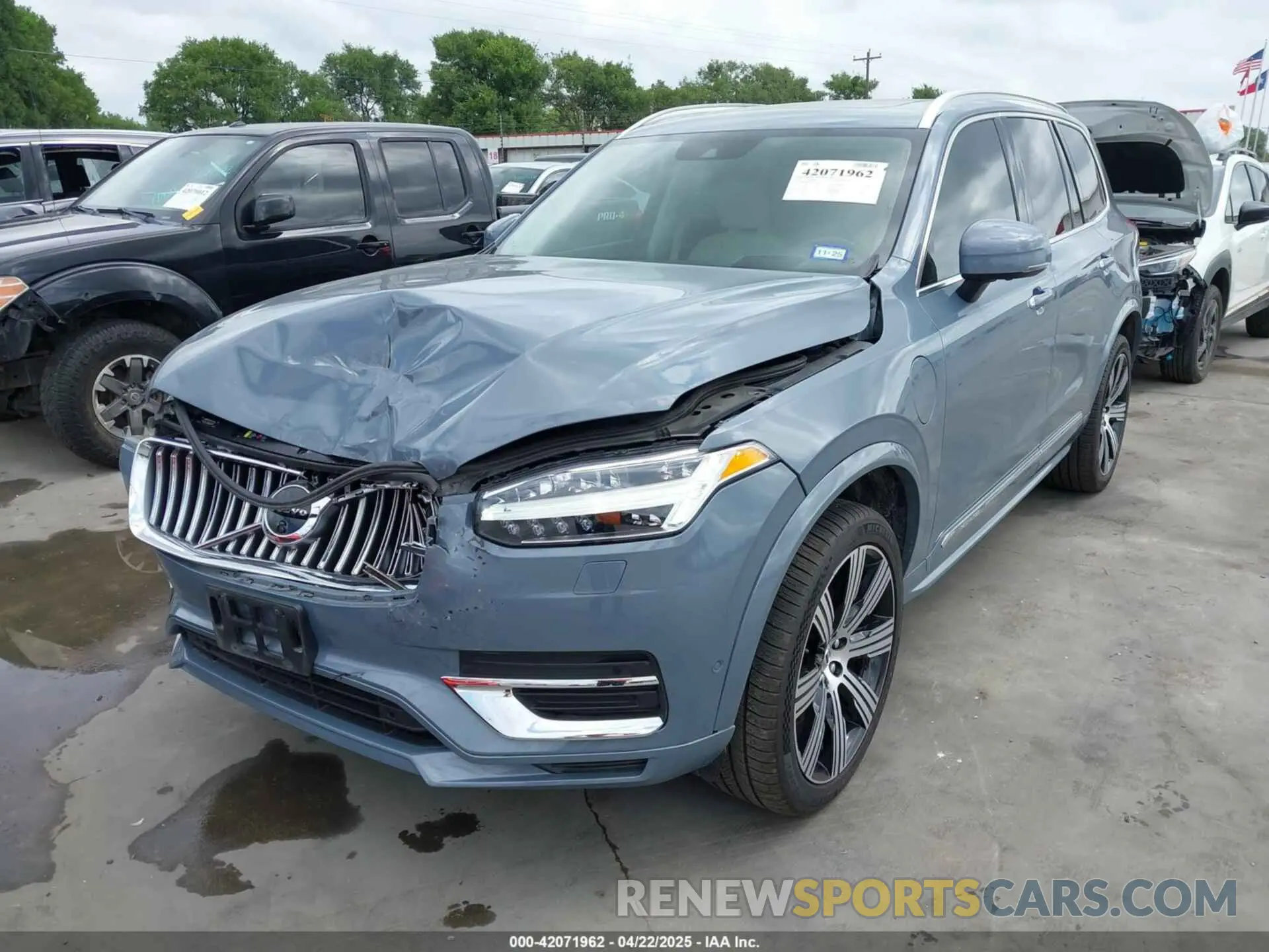 2 Photograph of a damaged car YV4BR00L8M1680722 VOLVO XC90 RECHARGE PLUG-IN HYBRID 2021