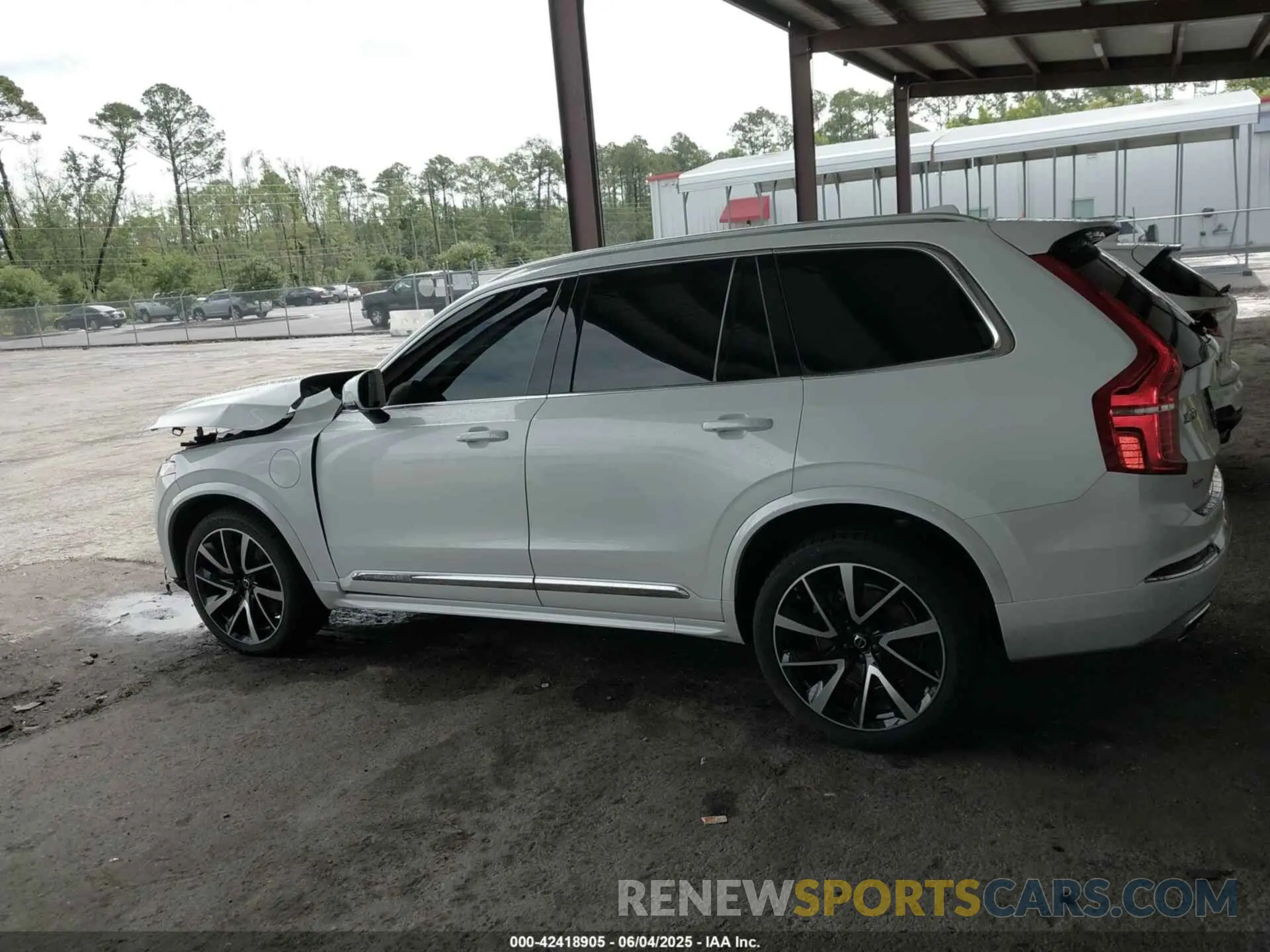 15 Photograph of a damaged car YV4BR0CK4M1692515 VOLVO XC90 RECHARGE PLUG-IN HYBRID 2021
