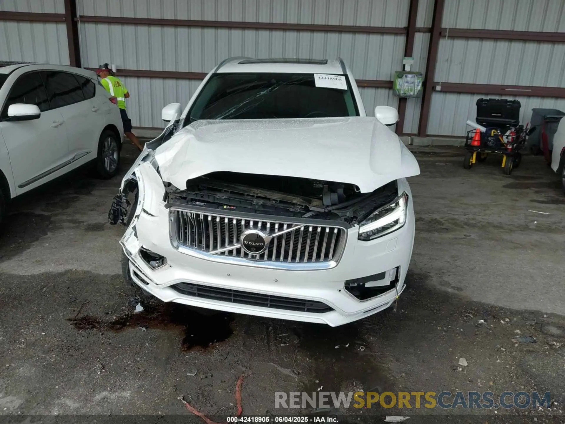 6 Photograph of a damaged car YV4BR0CK4M1692515 VOLVO XC90 RECHARGE PLUG-IN HYBRID 2021
