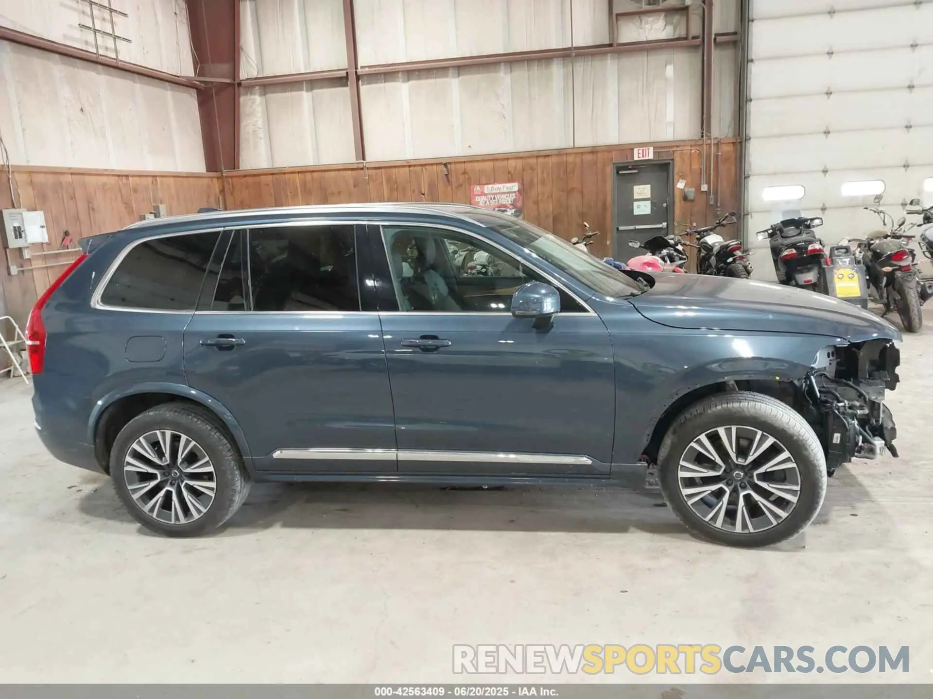13 Photograph of a damaged car YV4BR0CK9M1695040 VOLVO XC90 RECHARGE PLUG-IN HYBRID 2021