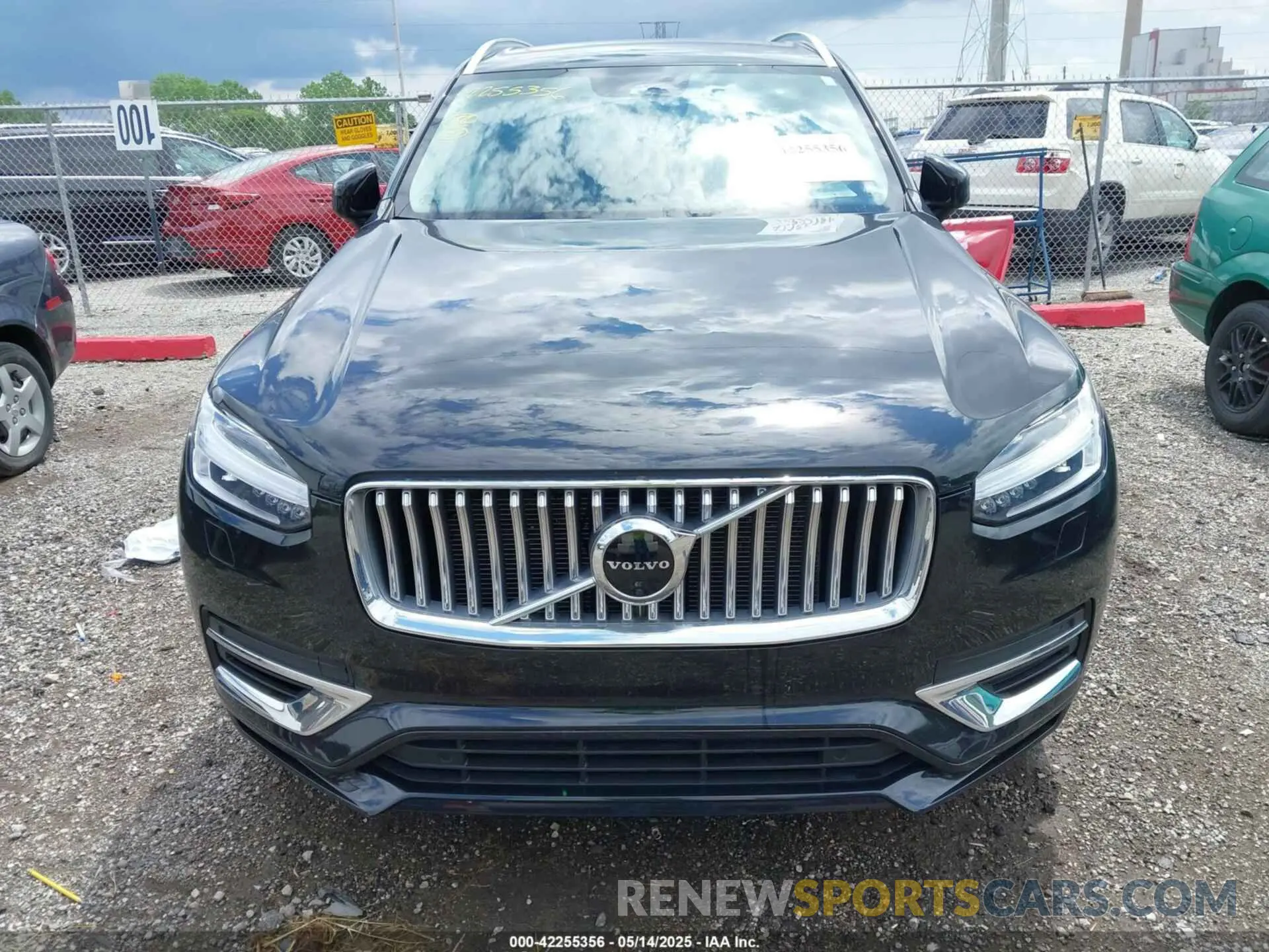 12 Photograph of a damaged car YV4BR0CL8N1792448 VOLVO XC90 RECHARGE PLUG-IN HYBRID 2022